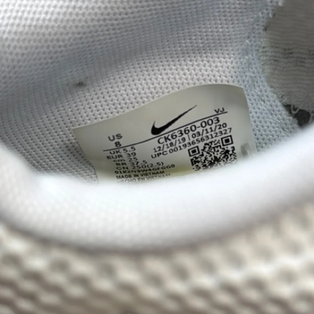 Nike renew Athletic Shoes woman’s 8 (b199)